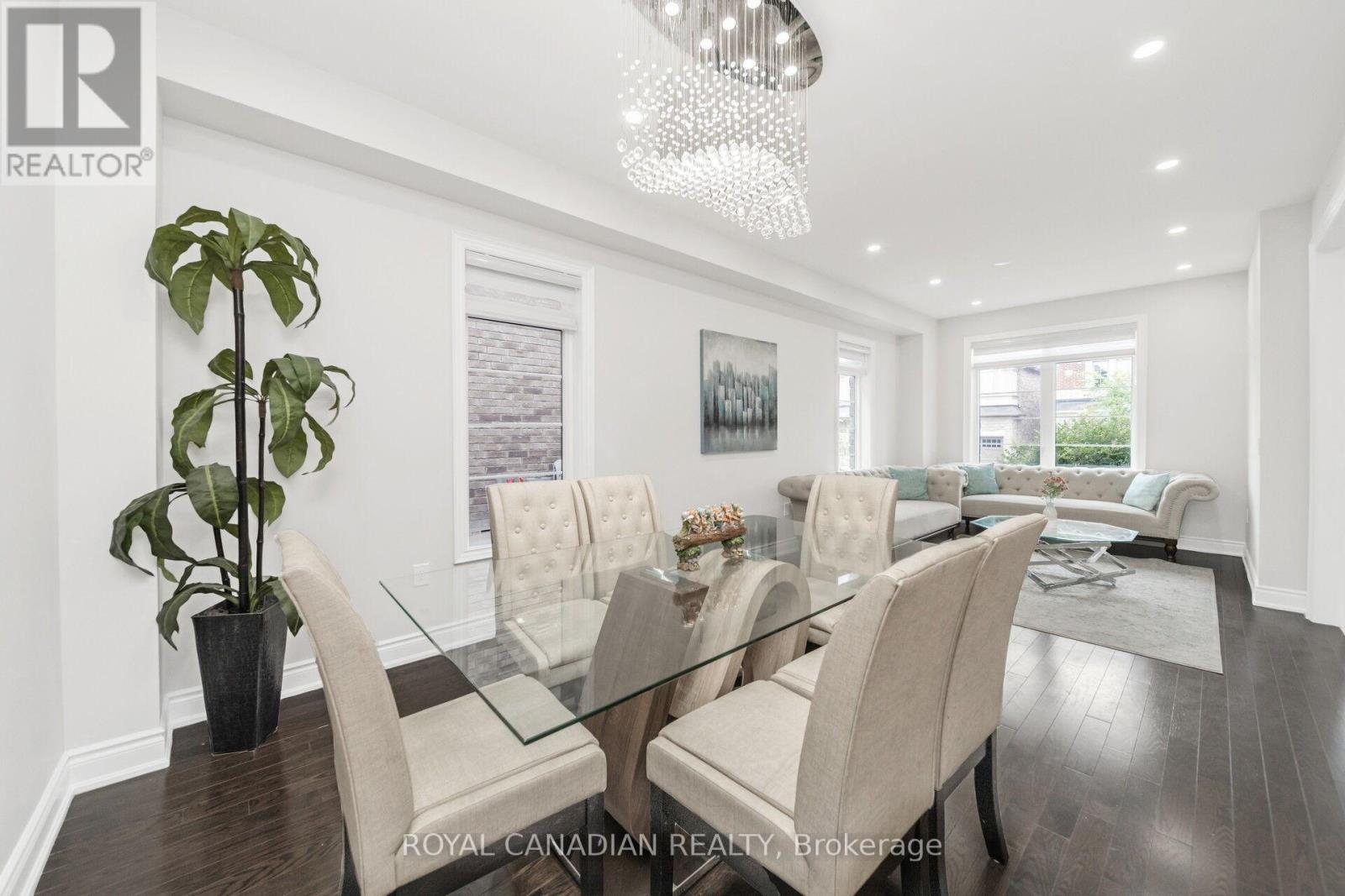 Photo 6 of 1531 Mendelson Heights, Milton ON