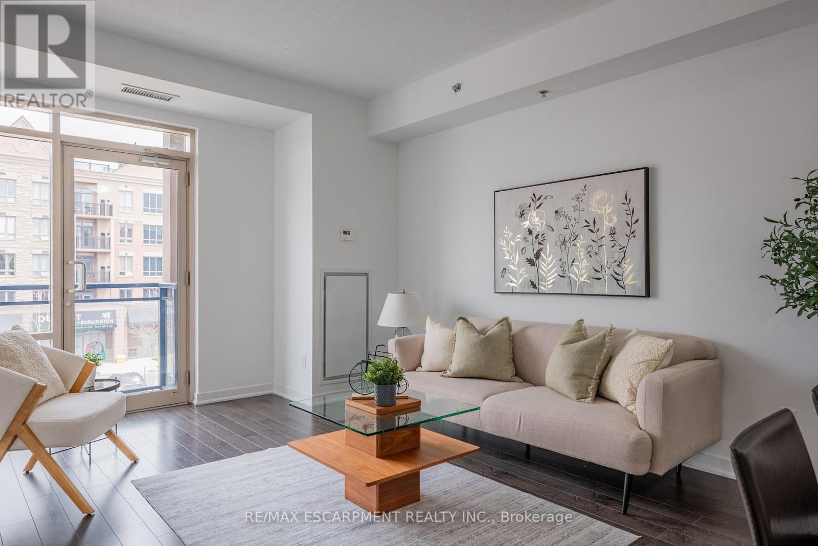 Photo 19 of 316 5317 Upper Middle Road, Burlington ON