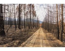 8767 Holding Road, Chase, BC V0E1M0 Photo 7