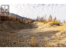 8767 Holding Road, Chase, BC V0E1M0 Photo 9