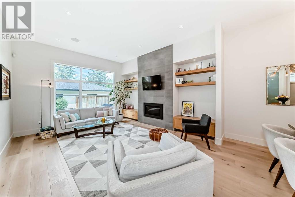 Single Family House for Sale in   Avenue NW Banff Trail Calgary 