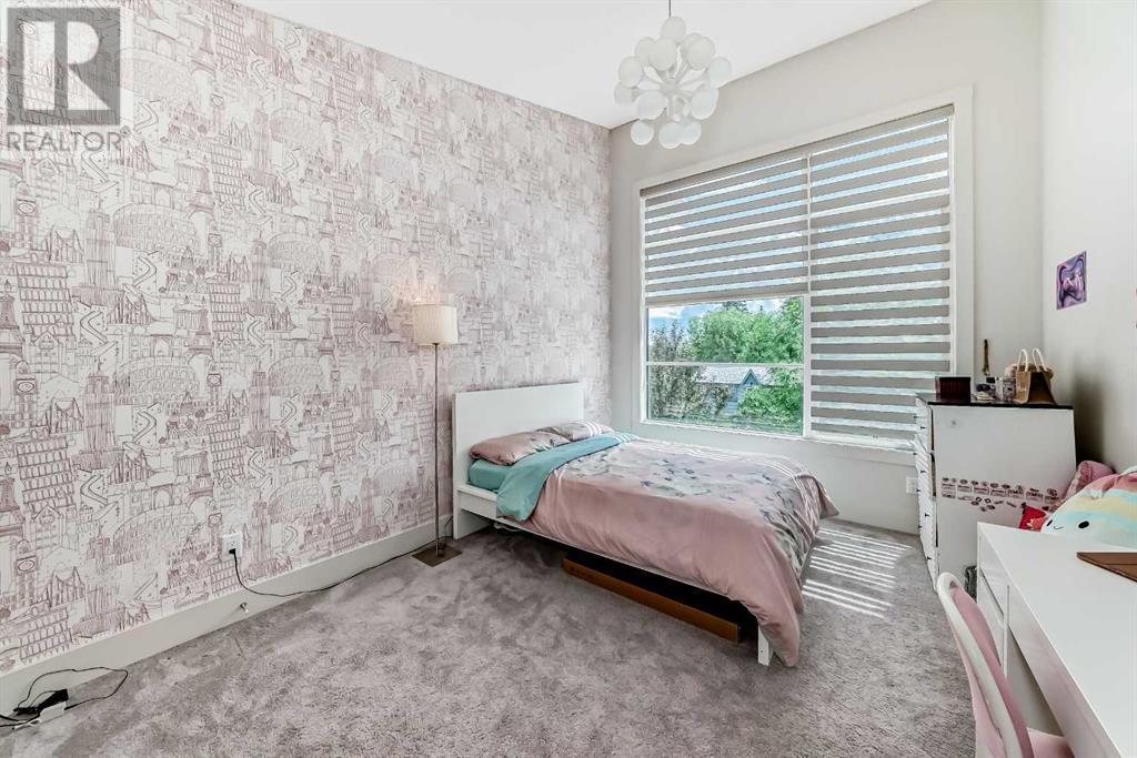 Single Family House for Sale in   Avenue NW Banff Trail Calgary 