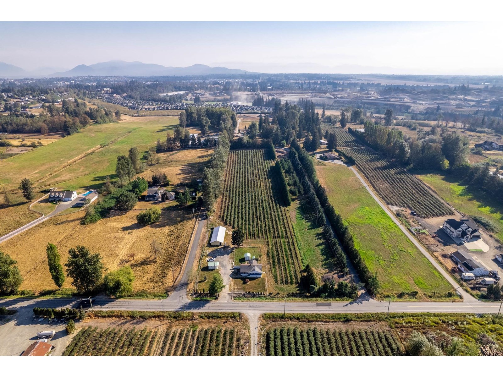Photo 6 of 2034 Bradner Road, Abbotsford BC
