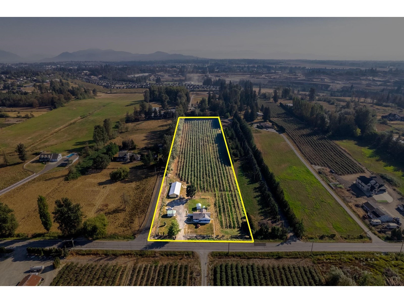 Photo 37 of 2034 Bradner Road, Abbotsford BC