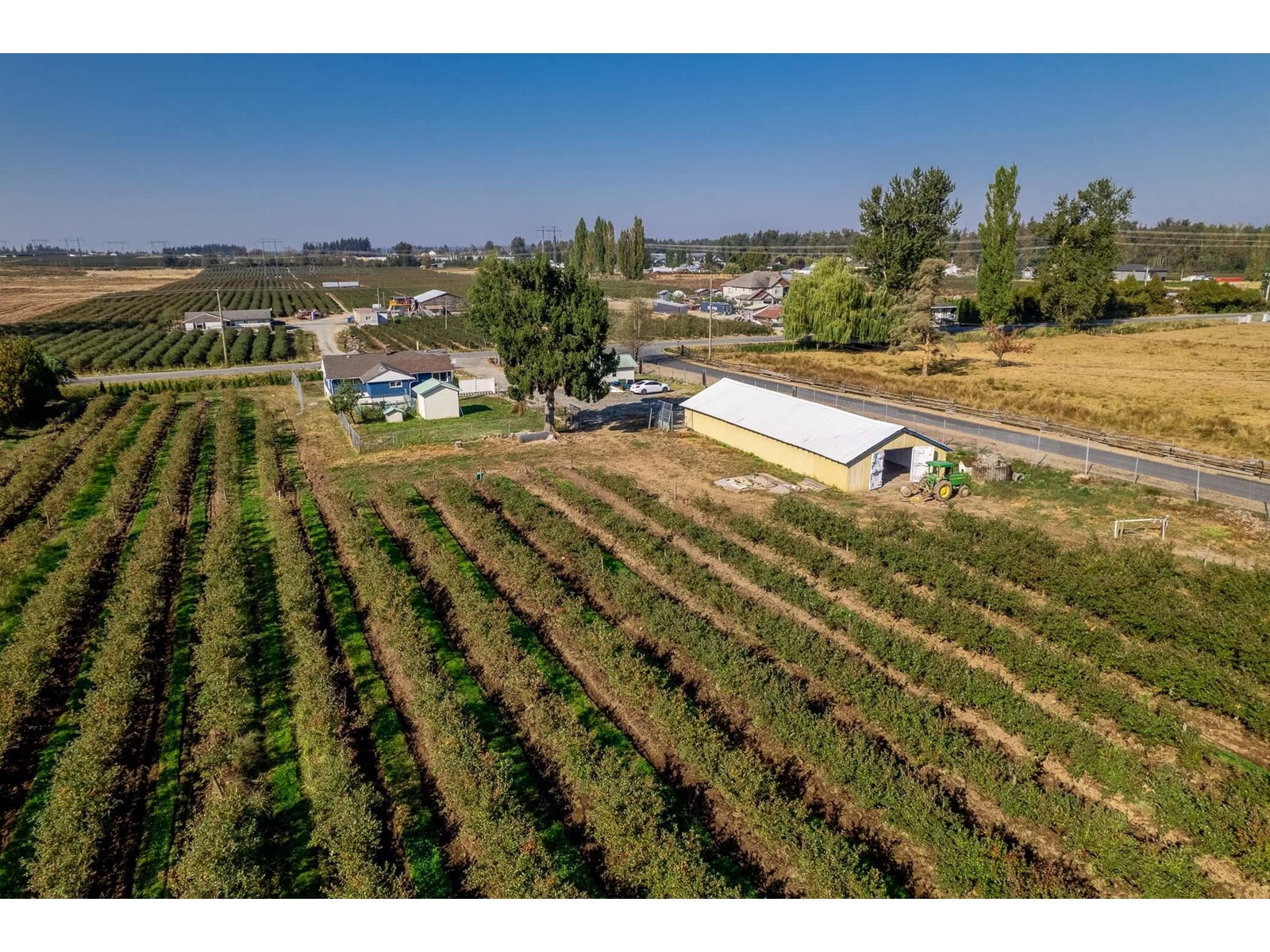 Photo 10 of 2034 Bradner Road, Abbotsford BC