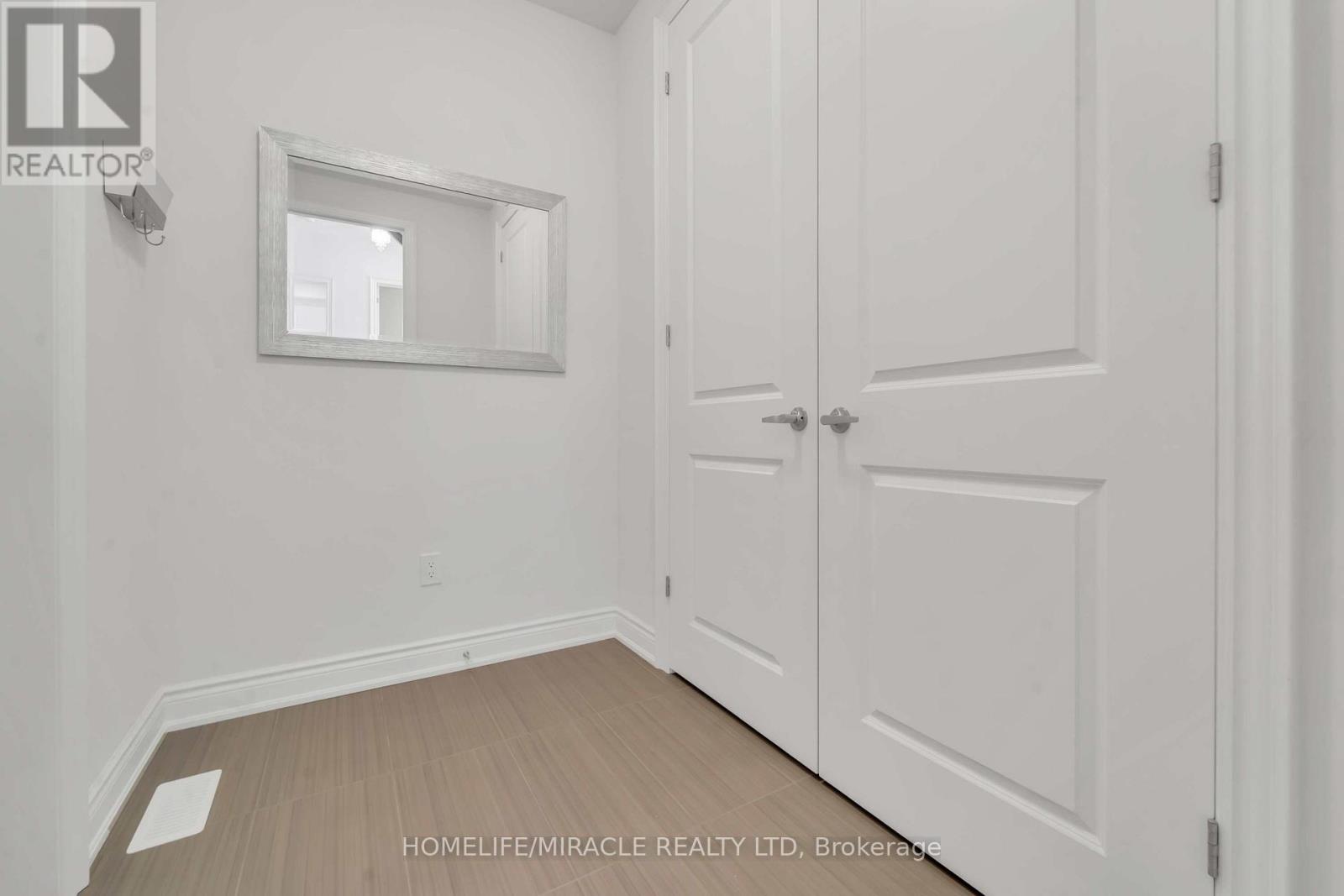 Photo 5 of 273 Forest Creek Drive, Kitchener ON