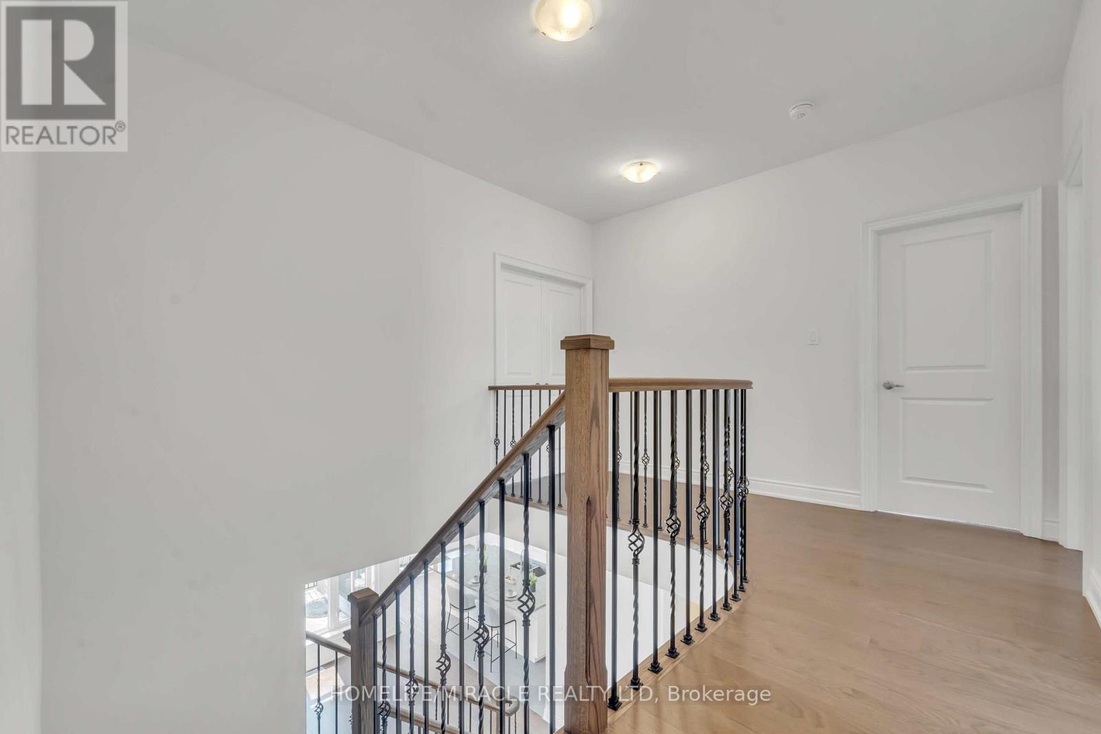 Photo 29 of 273 Forest Creek Drive, Kitchener ON