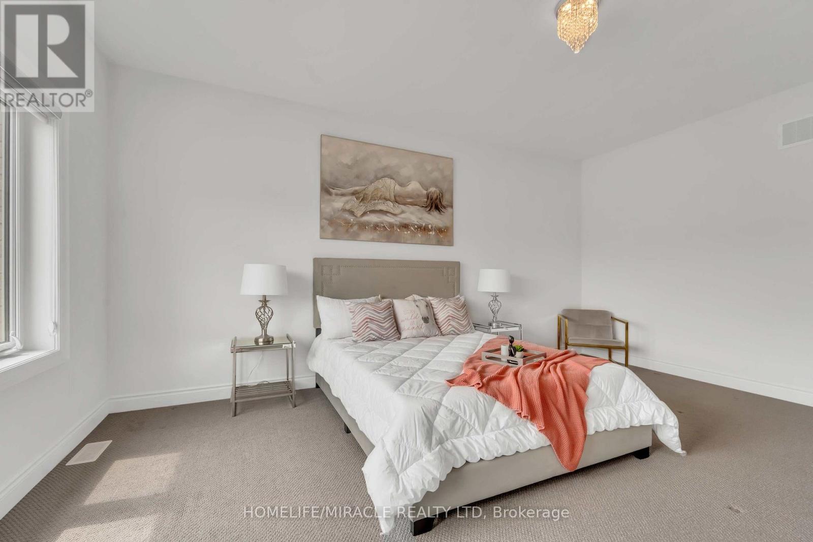 Photo 8 of 273 Forest Creek Drive, Kitchener ON