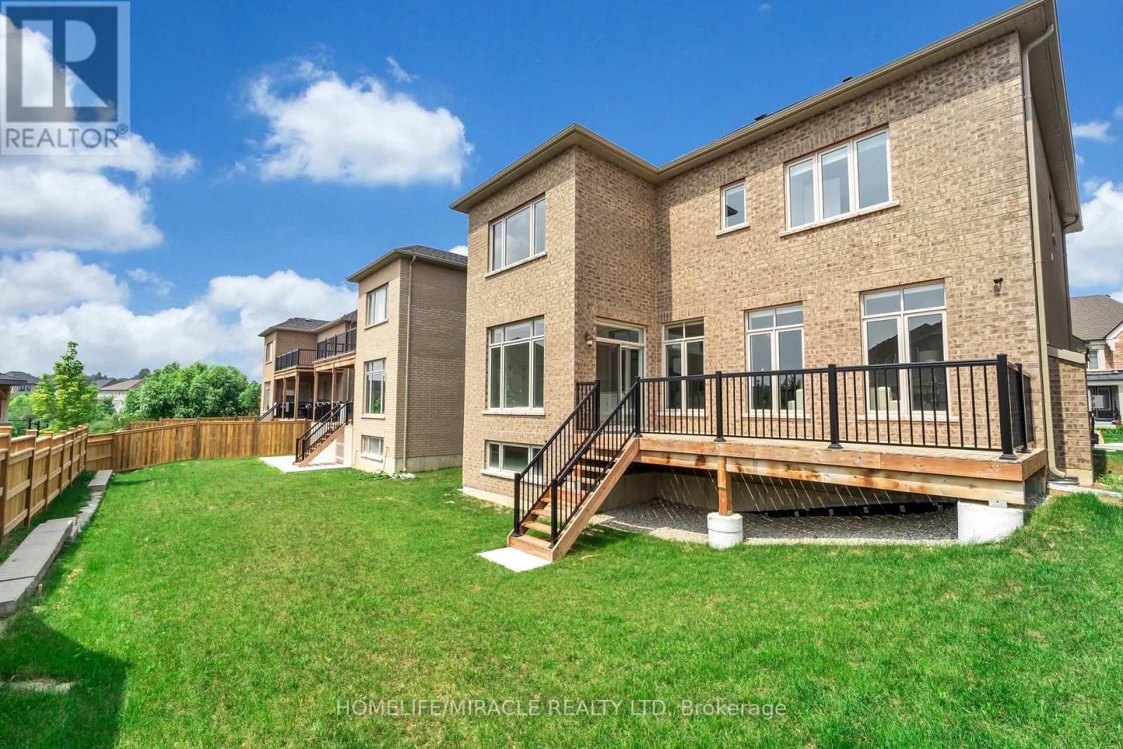 Photo 3 of 273 Forest Creek Drive, Kitchener ON