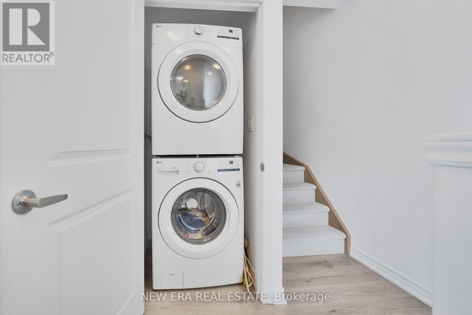 Photo 21 of 104 461 Blackburn Drive, Brantford ON
