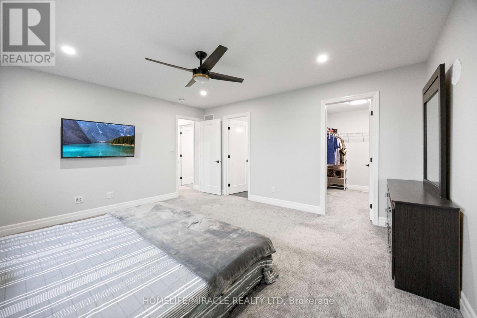 Photo 27 of 61 Raycroft Drive, Belleville ON