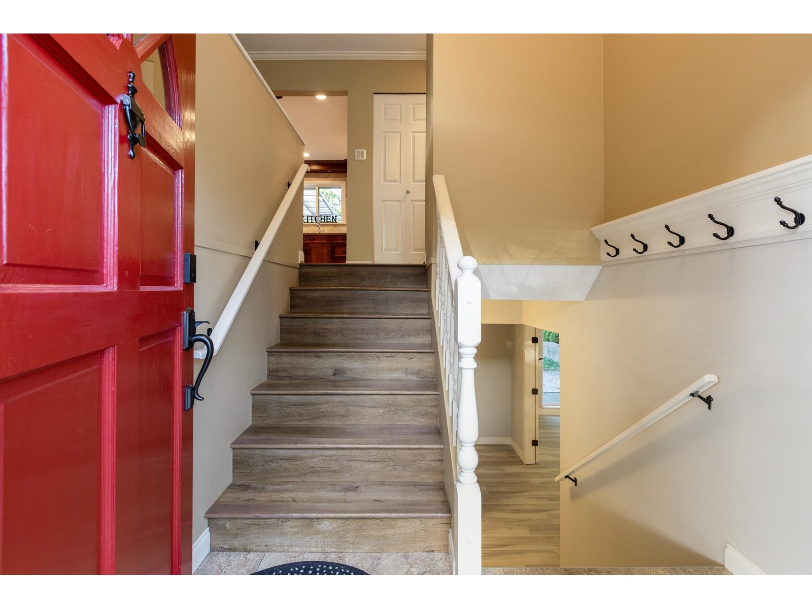 Photo 3 of 1550 Kent Street, White Rock BC