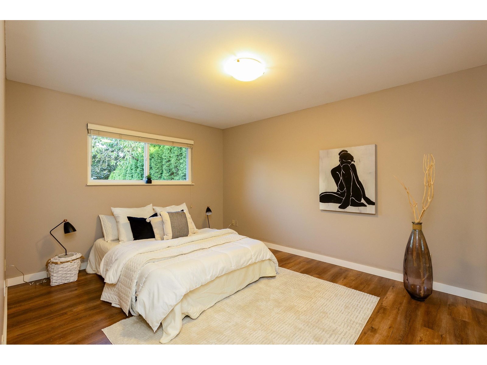 Photo 12 of 1550 Kent Street, White Rock BC