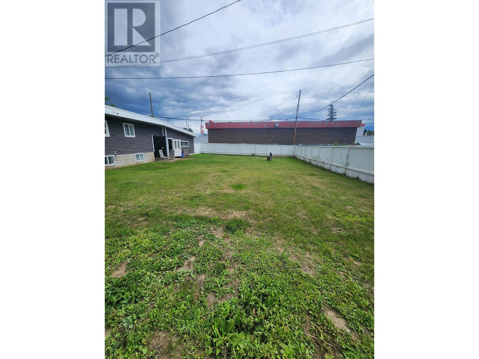 Photo 12 of 1933 Upland Street, Prince George BC