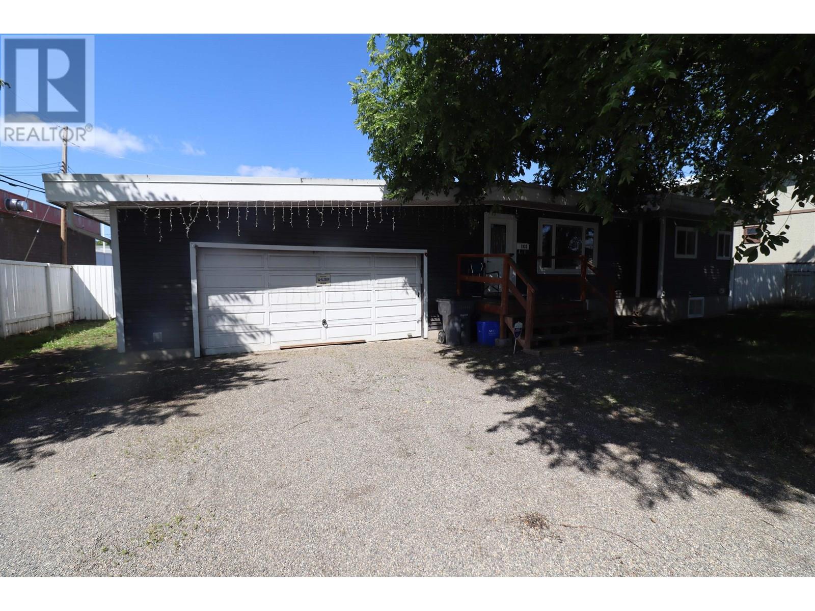 Photo 9 of 1933 Upland Street, Prince George BC