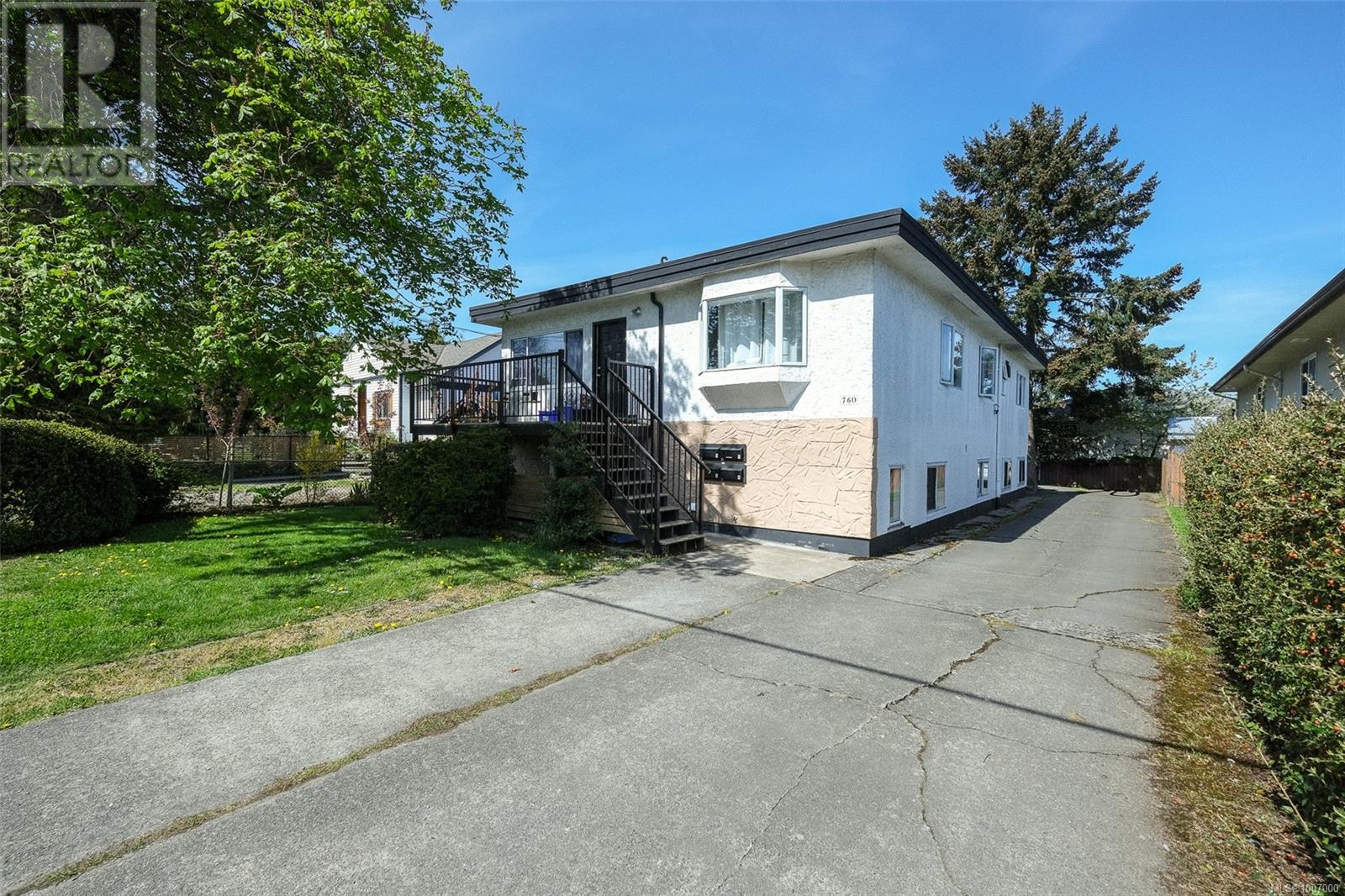 760 Wilson St, Victoria