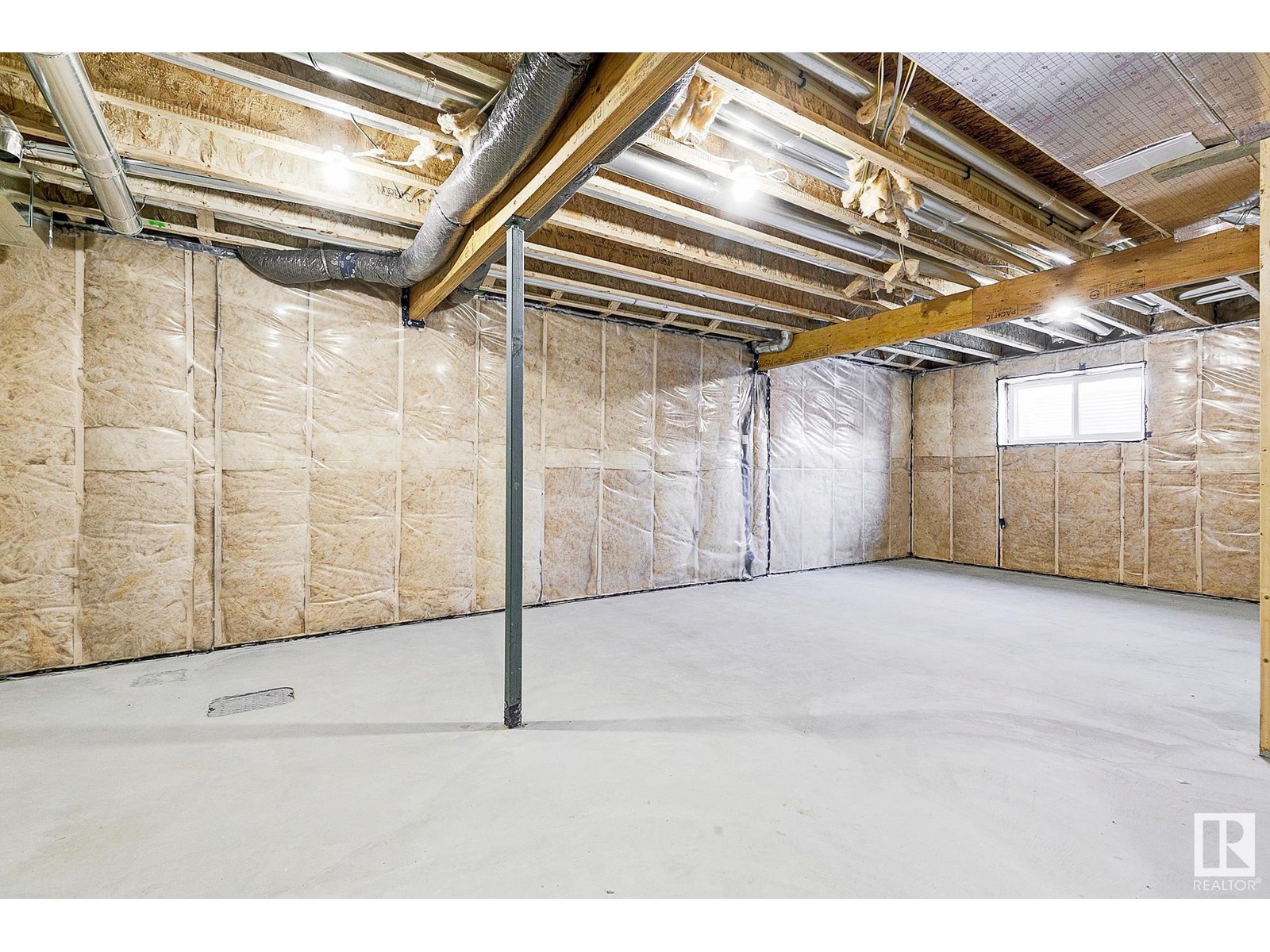 Photo 20 of 9825 107 A Av, Morinville AB