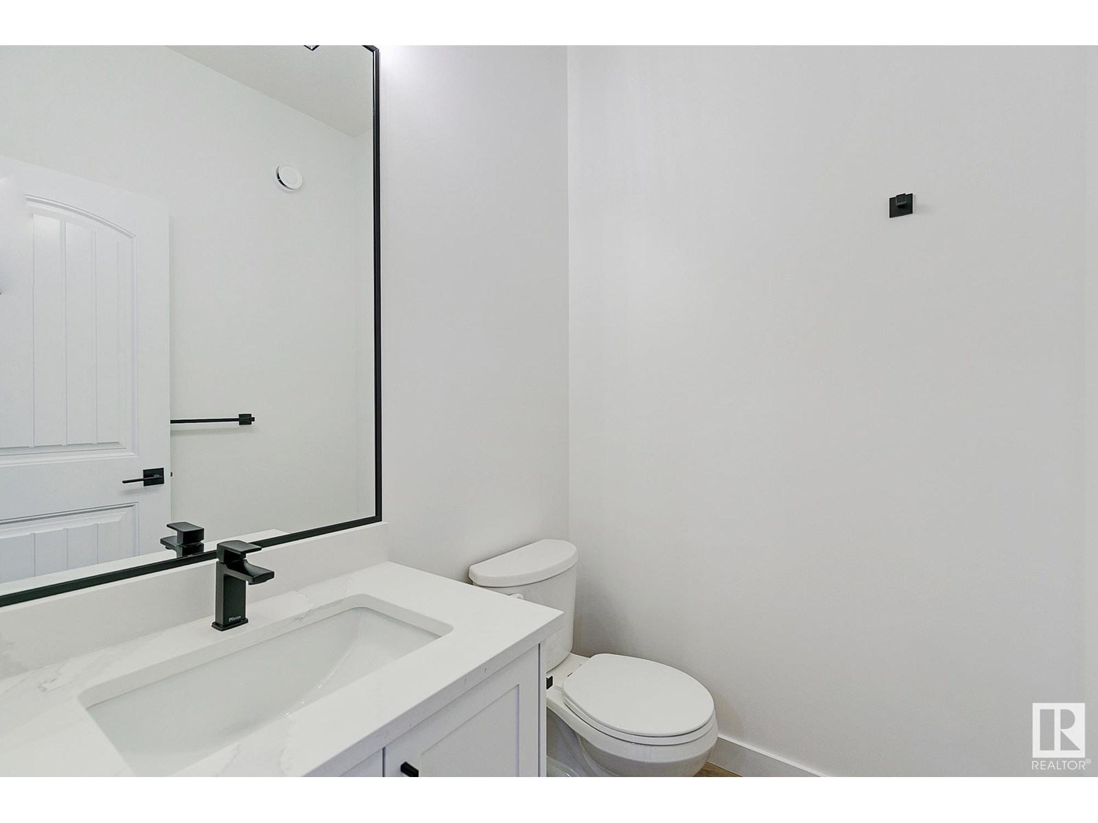 Photo 5 of 9825 107 A Av, Morinville AB