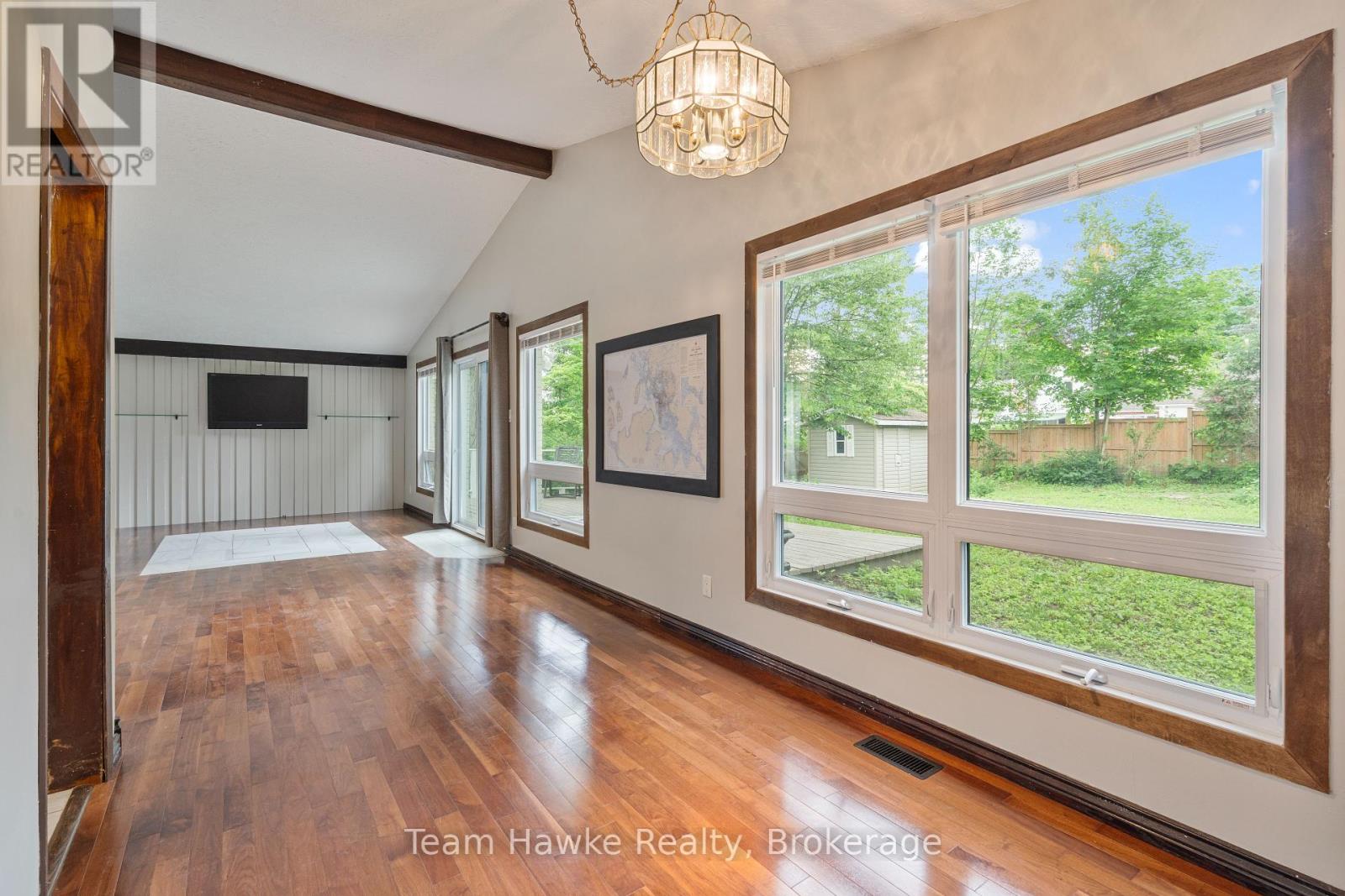 Photo 14 of 689 Dominion Avenue, Midland ON