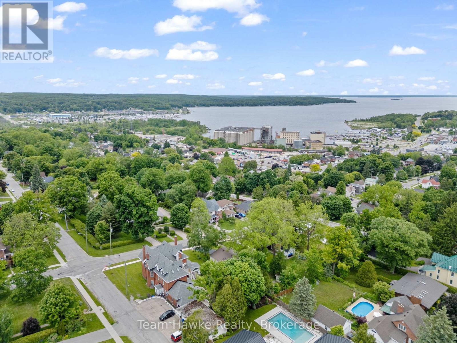 Photo 49 of 689 Dominion Avenue, Midland ON