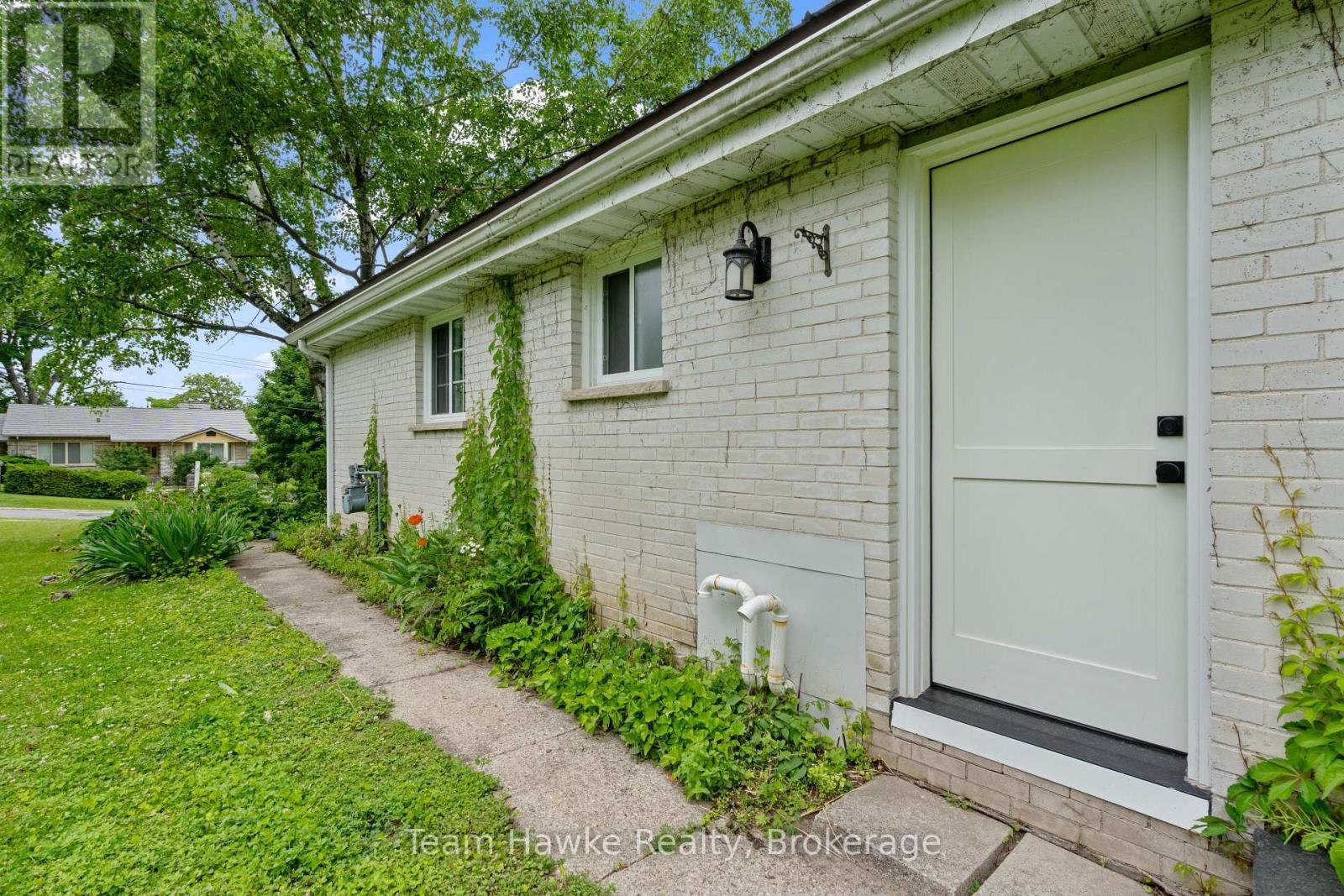 Photo 42 of 689 Dominion Avenue, Midland ON
