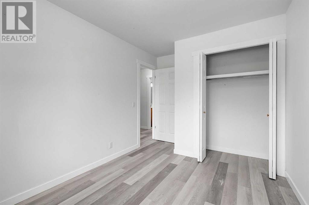 Single Family House Bungalow for Sale in  Dovercliffe Road SE Dover Calgary 