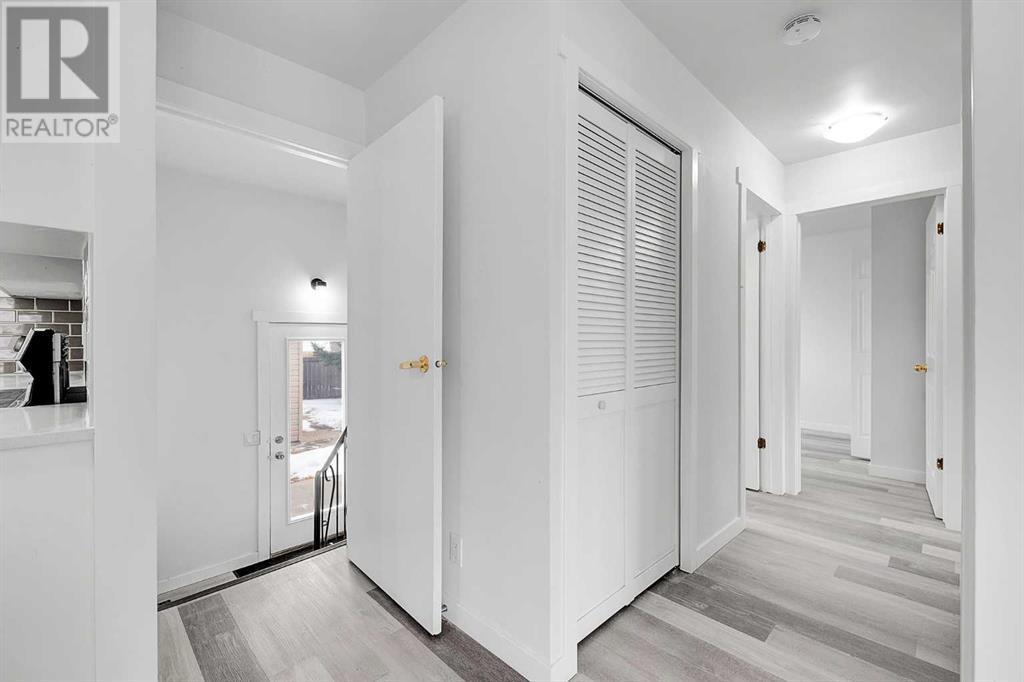 Single Family House Bungalow for Sale in  Dovercliffe Road SE Dover Calgary 