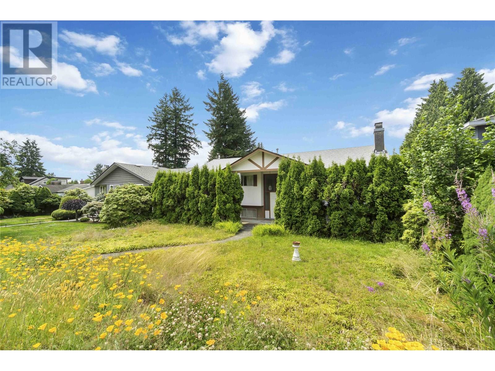 Photo 2 of 2171 Duthie Avenue, Burnaby BC