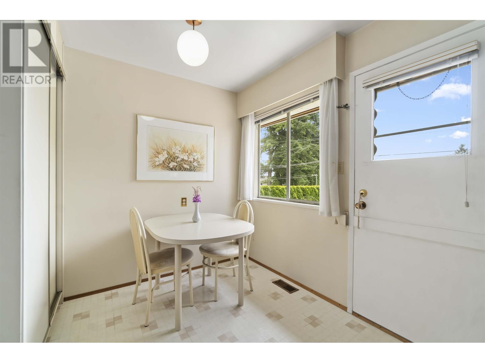 Photo 10 of 2171 Duthie Avenue, Burnaby BC