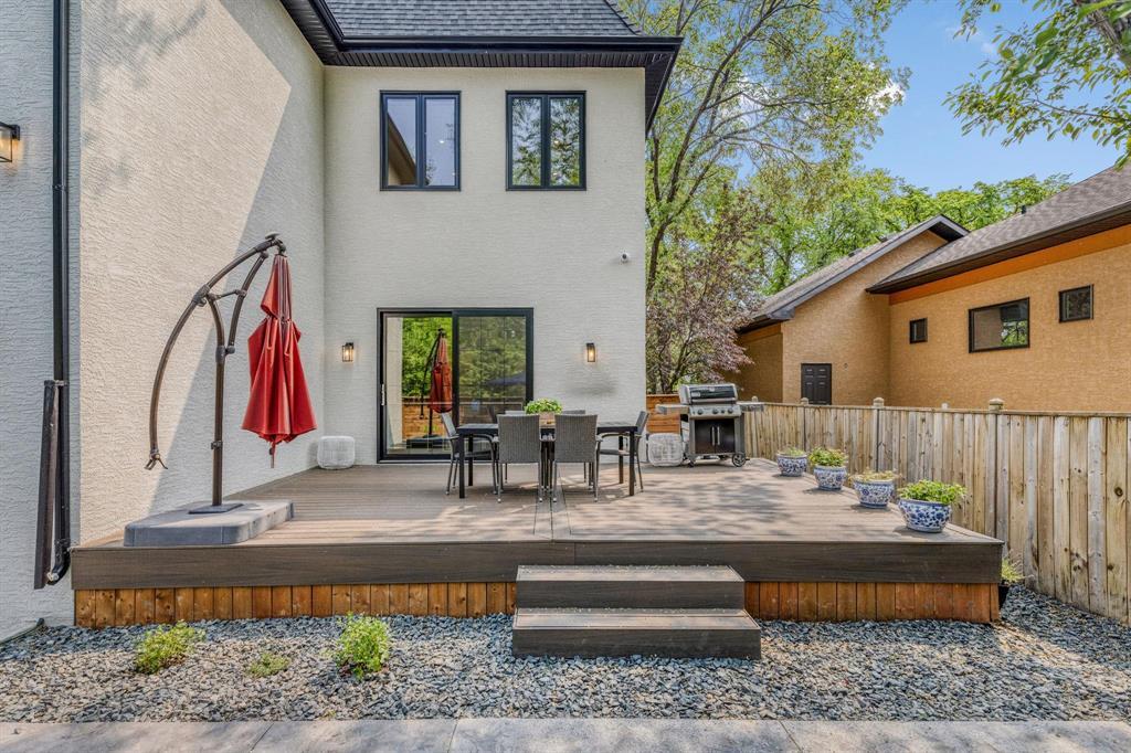 Photo 5 of 232 Lamont Boulevard, Winnipeg MB