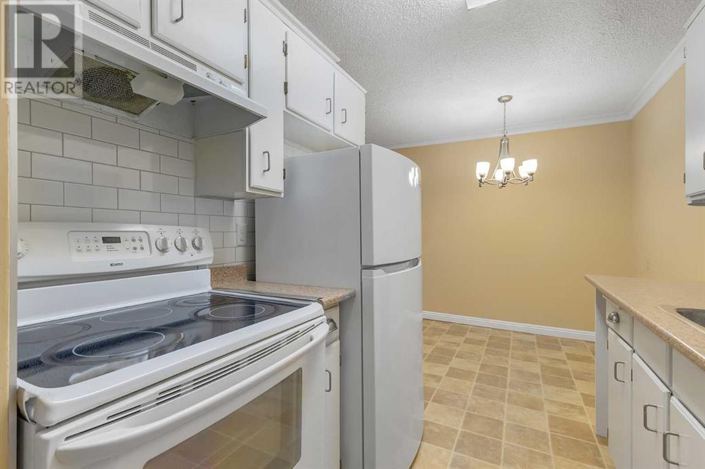 Single Family House for Sale in  A  Street NW Varsity Calgary 
