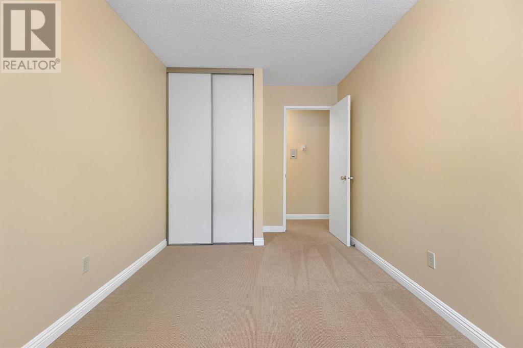 Single Family House for Sale in  A  Street NW Varsity Calgary 