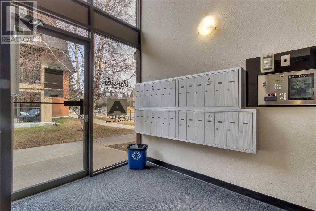 Single Family House for Sale in  A  Street NW Varsity Calgary 
