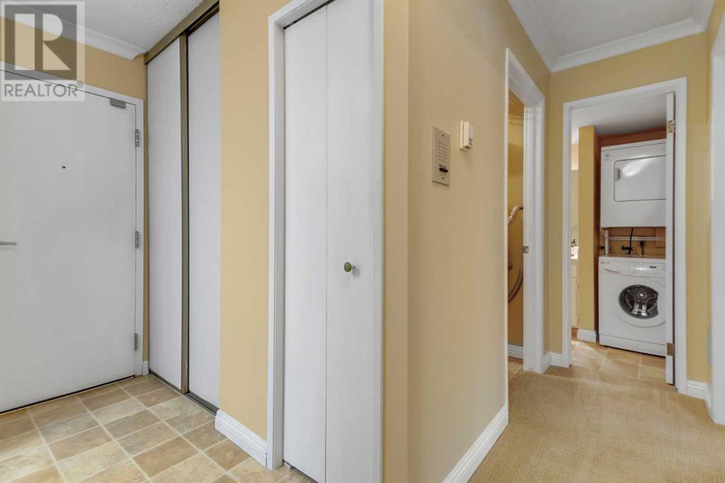 Single Family House for Sale in  A  Street NW Varsity Calgary 