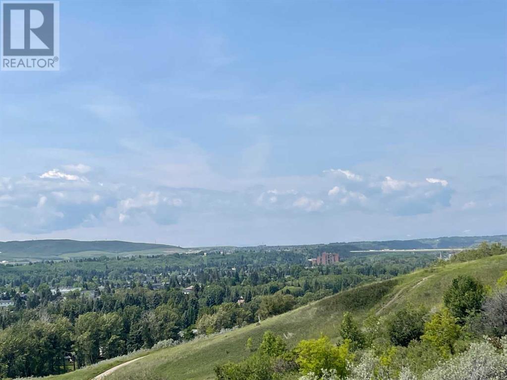 Single Family House Bungalow for Sale in  Silverview Drive NW Silver Springs Calgary 
