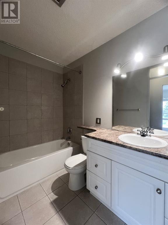 Single Family House Bungalow for Sale in  Silverview Drive NW Silver Springs Calgary 