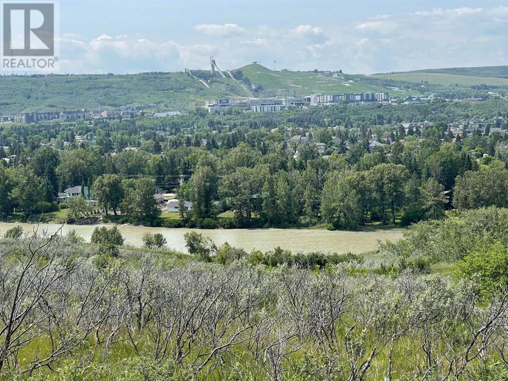 Single Family House Bungalow for Sale in  Silverview Drive NW Silver Springs Calgary 