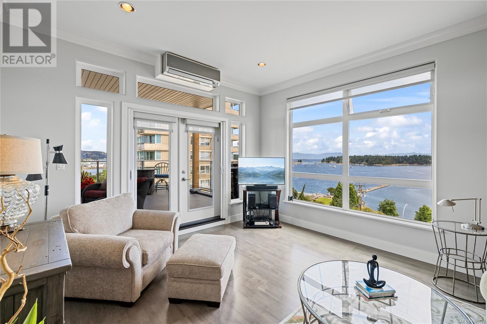 404 10 Chapel St, Nanaimo