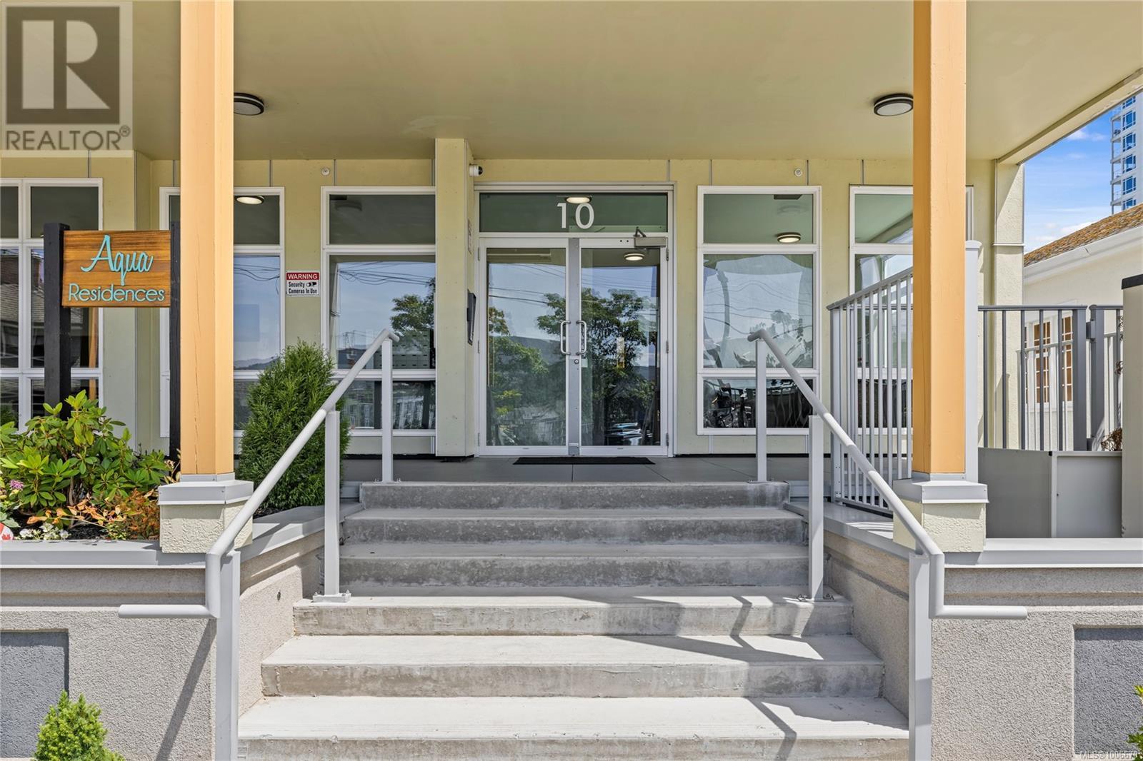 404 10 Chapel St, Nanaimo