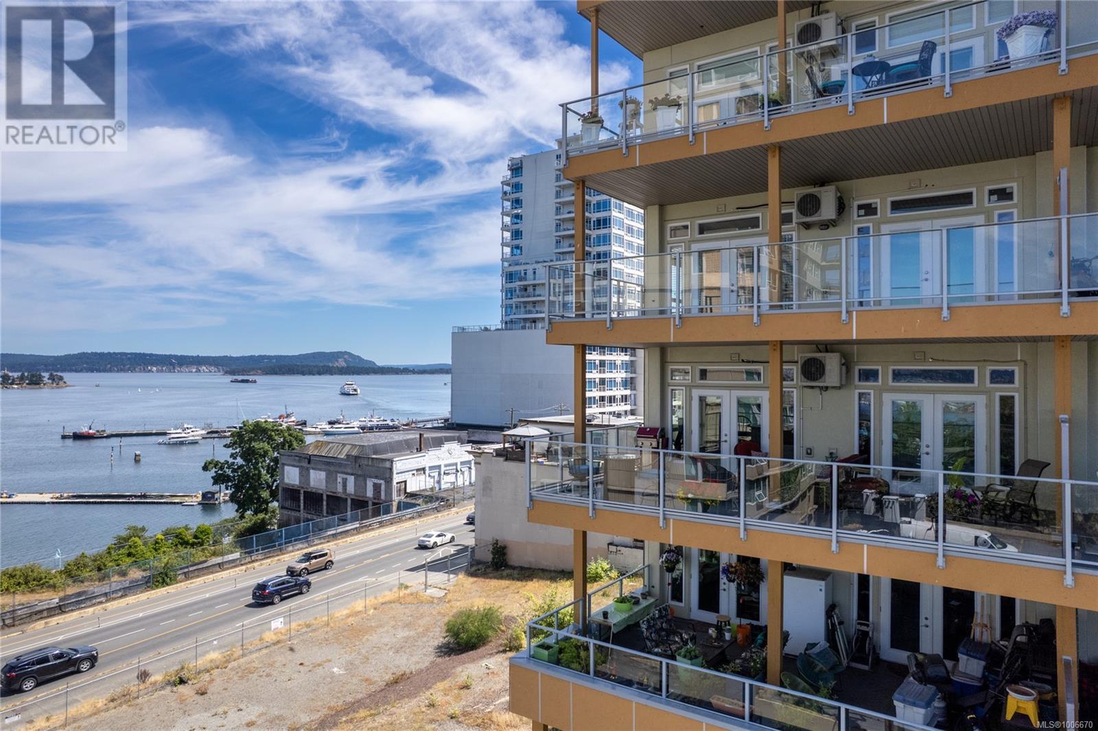 404 10 Chapel St, Nanaimo