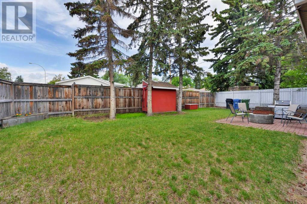 Single Family House Bungalow for Sale in  Governor Drive SW Glamorgan Calgary 