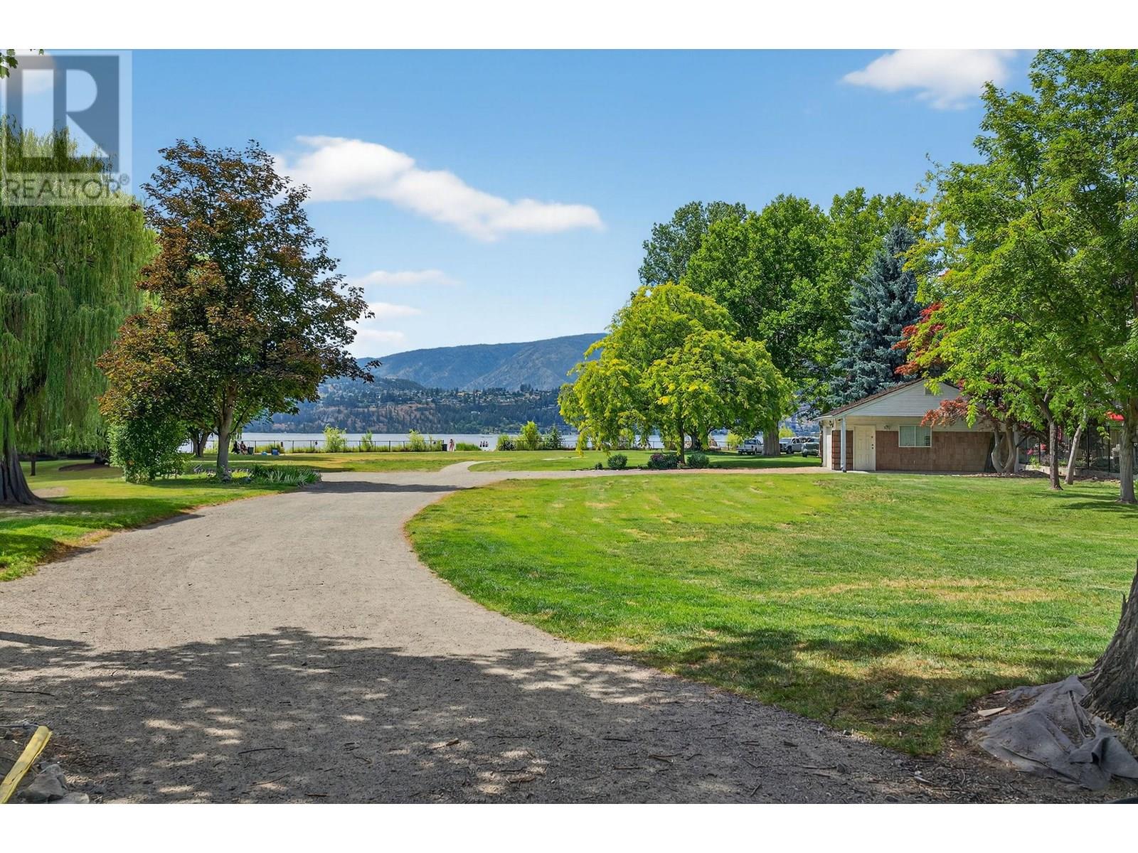 524 3880 Truswell Road, Kelowna