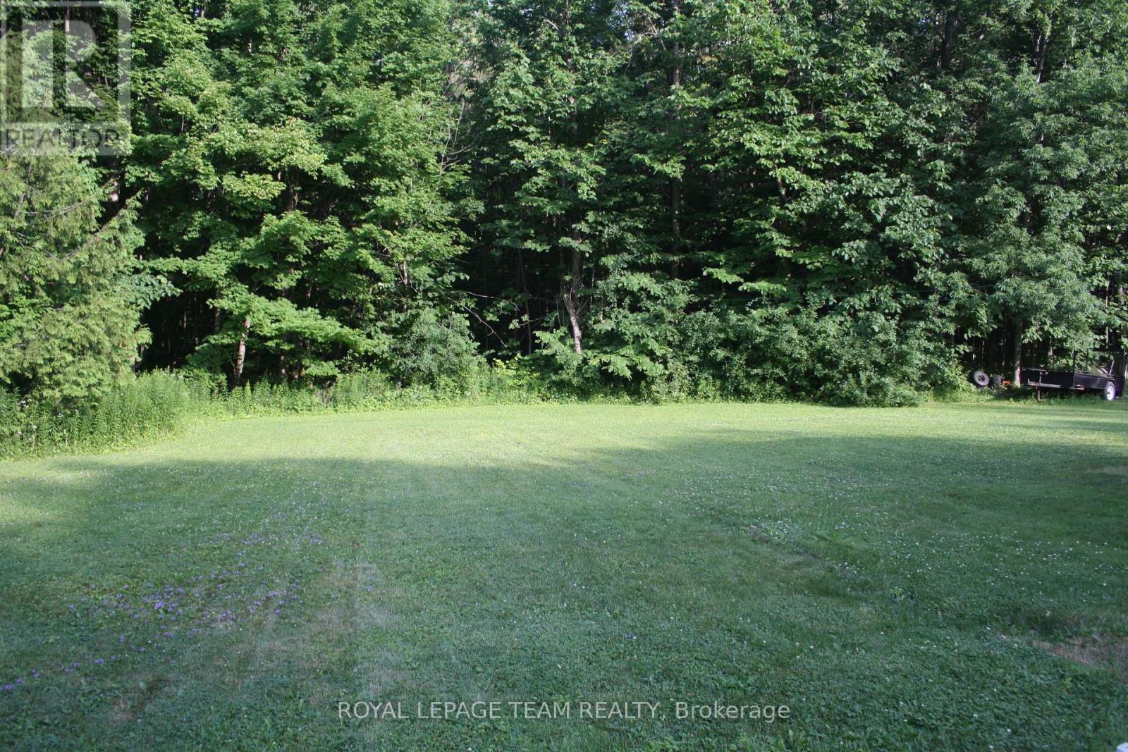 Photo 6 of 27 Jennifer Lane, Horton ON