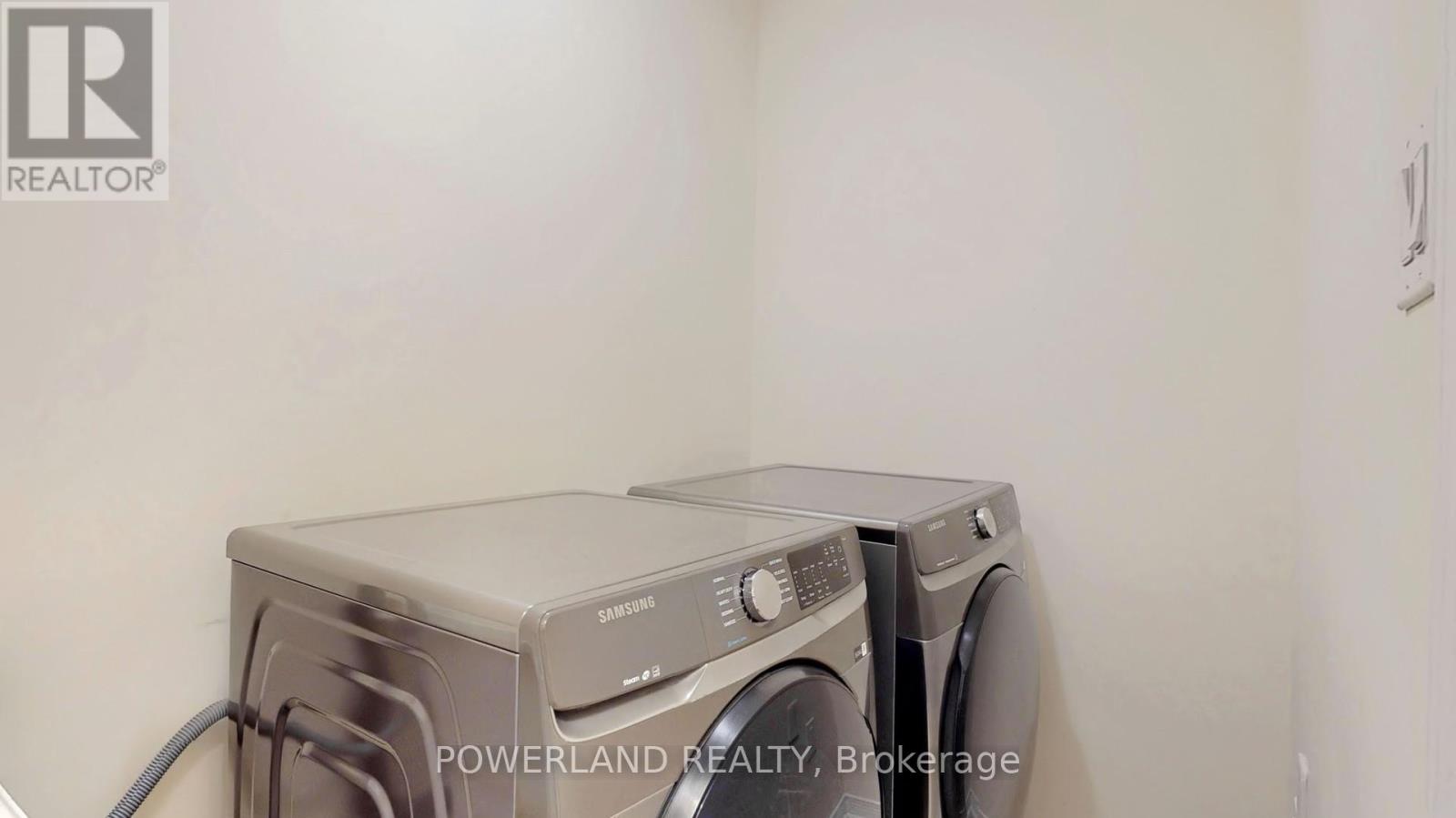 Single Family House for Sale in  SPRUCE PINE CRESCENT Vaughan (Patterson) 