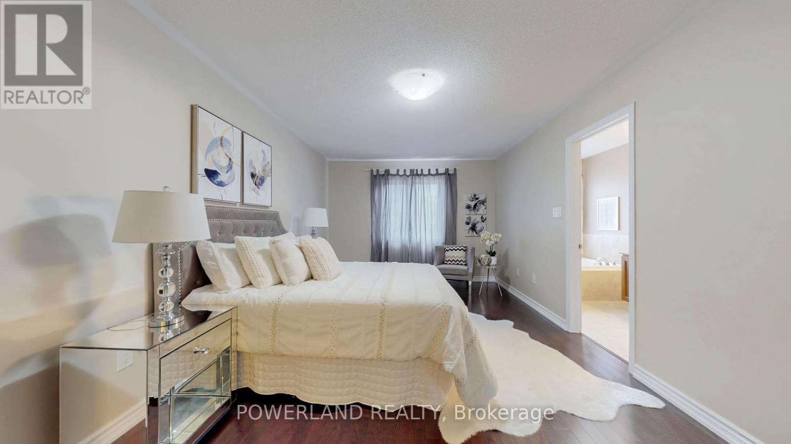 Single Family House for Sale in  SPRUCE PINE CRESCENT Vaughan (Patterson) 