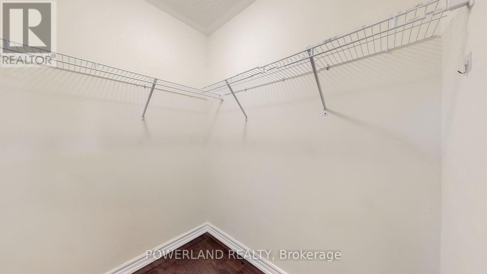 Single Family House for Sale in  SPRUCE PINE CRESCENT Vaughan (Patterson) 