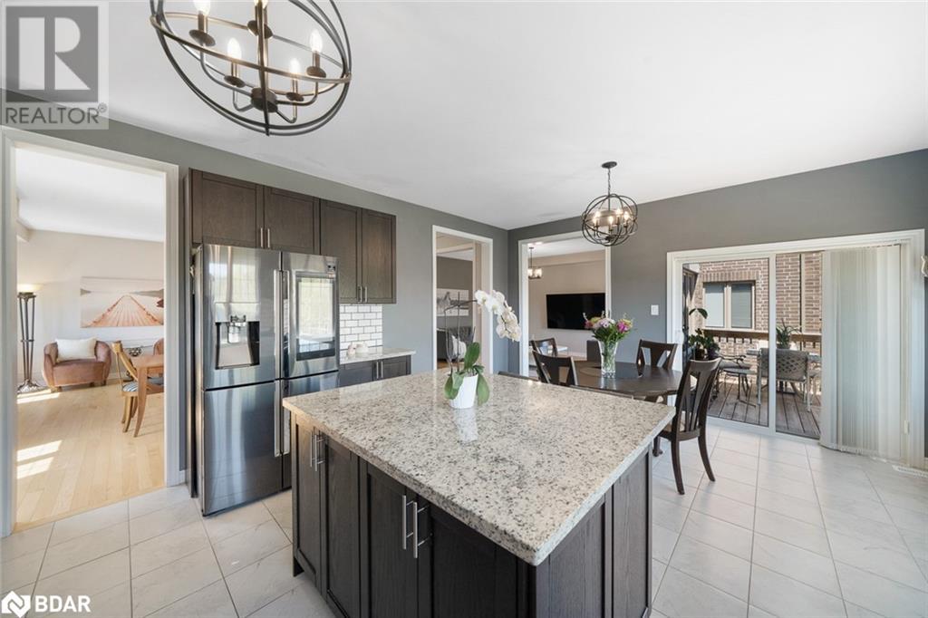 Photo 15 of 1601 Emberton Way, Innisfil ON