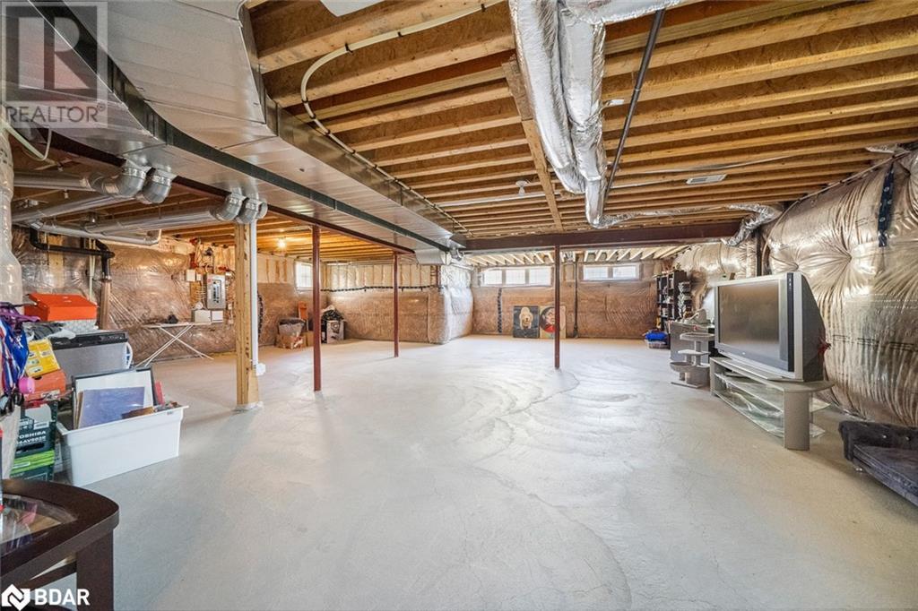 Photo 33 of 1601 Emberton Way, Innisfil ON