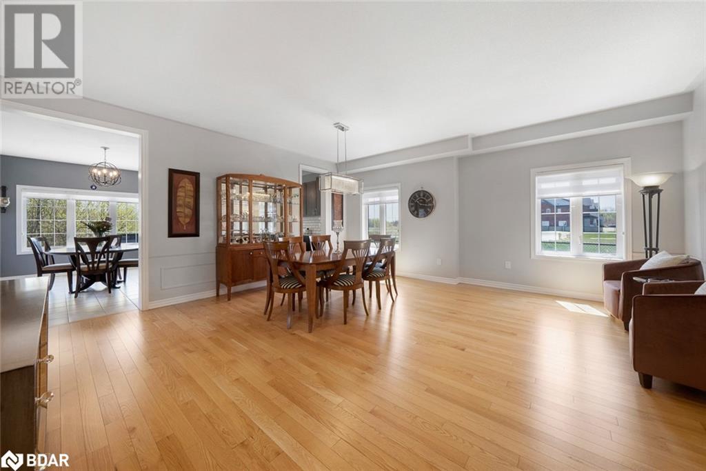 Photo 4 of 1601 Emberton Way, Innisfil ON