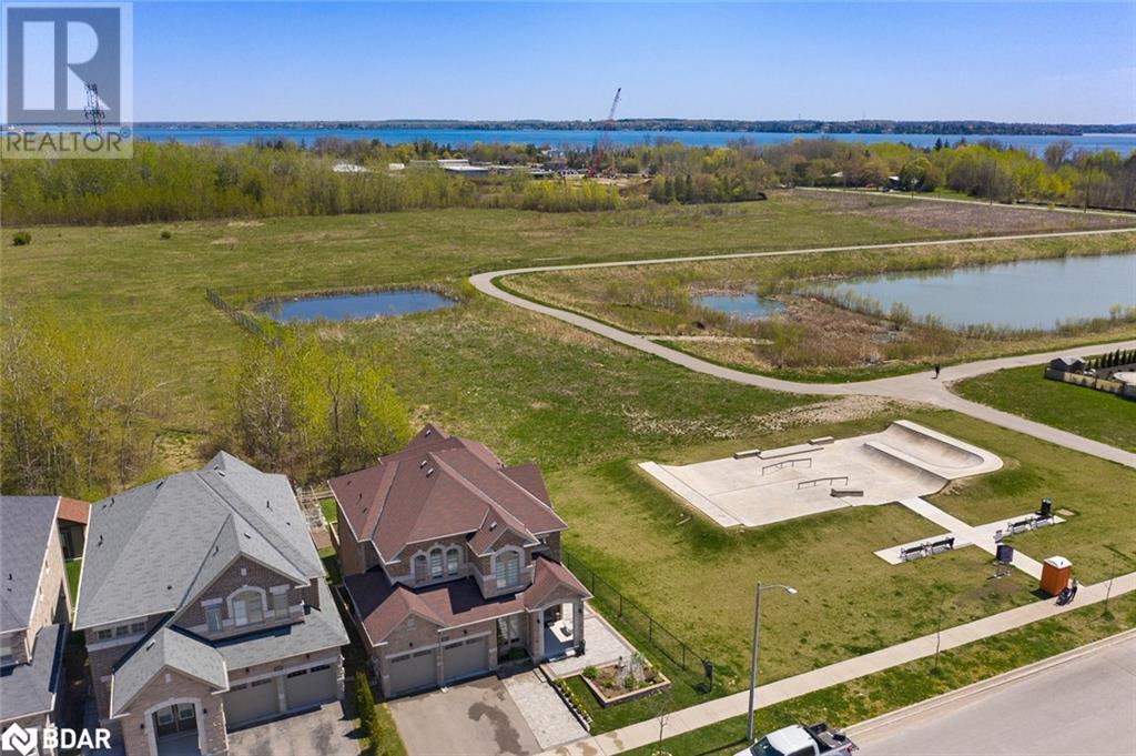 Photo 40 of 1601 Emberton Way, Innisfil ON